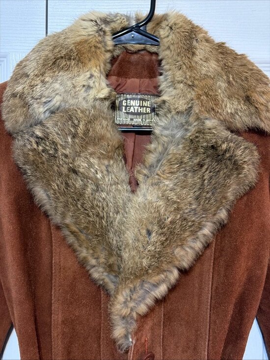 Genuine Suede Leather Fur Collared Coat with Belt Women's Size 7/8 - Picture 4 of 8